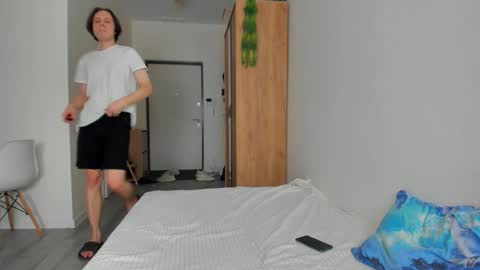 Alfie online show from 12/22/24, 07:31