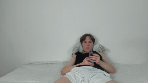 Alfie online show from 01/10/25, 04:20