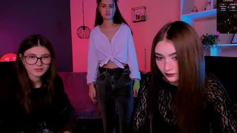 lissa_night online show from 12/22/25, 08:22