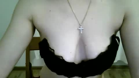 Lissa online show from 02/04/25, 09:41