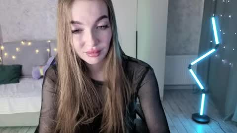 Lissa online show from 04/19/26, 04:12