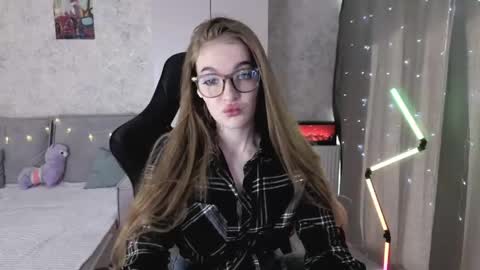 Lissa online show from 05/28/26, 04:43