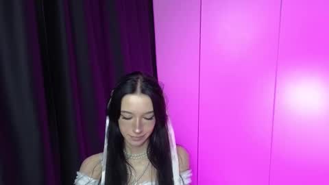 Snapshot of lissaelison chatting on 11/04/25, 11:37 lissaelison online show from 11/04/25, 11:37