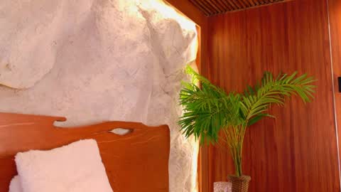 Isaa  online show from 04/01/26, 01:41