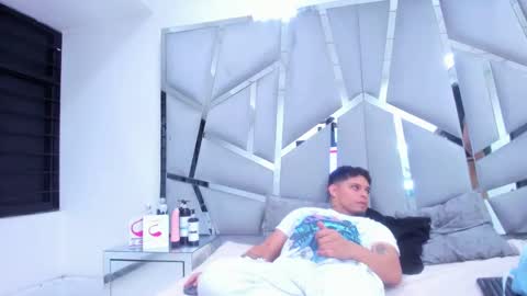 LISSA JHONS online show from 02/20/25, 05:23