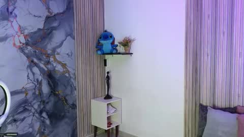 ss  online show from 12/19/25, 08:16