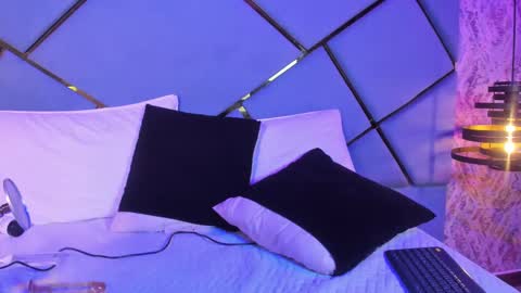 lisse_palmerr online show from 03/06/25, 05:43