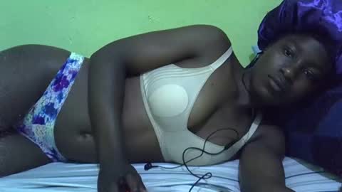 lisssa01 online show from 09/14/25, 04:17