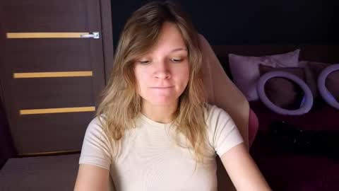 Lena online show from 09/26/25, 08:18