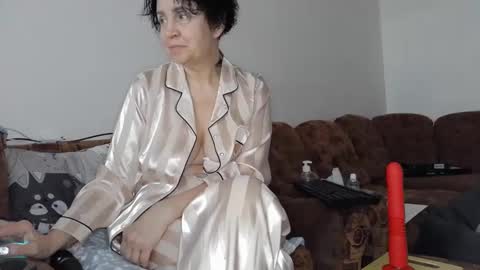 litisialove455 online show from 02/04/25, 08:13