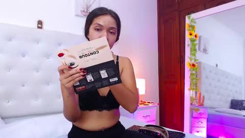 Snapshot of litleslut_ chatting on 02/28/25, 08:18 litleslut_ online show from 02/28/25, 08:18