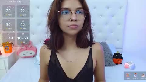 Snapshot of litleslut_ chatting on 10/09/25, 08:29 litleslut_ online show from 10/09/25, 08:29