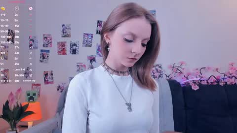Snapshot of little__caprice chatting on 05/01/26, 07:13 Bella online show from 05/01/26, 07:13