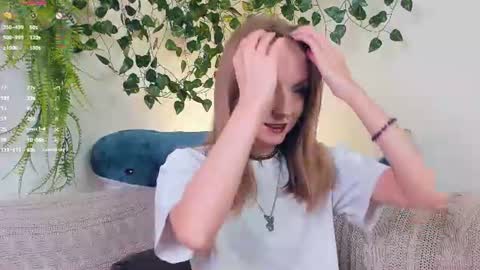 Bella online show from 06/16/26, 07:55