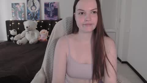 little__flowers online show from 10/04/25, 08:01