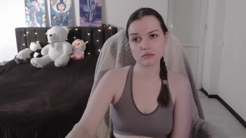 little__flowers online show from 10/22/25, 07:30