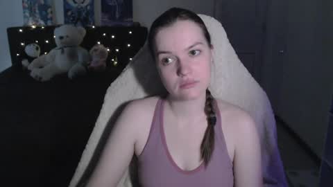 little__flowers online show from 04/18/26, 08:29