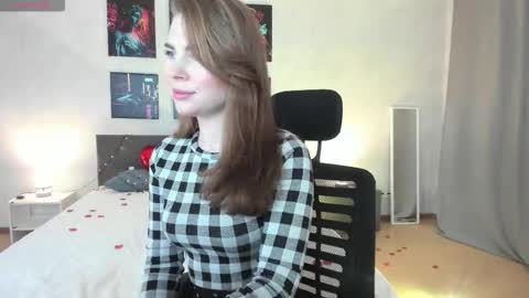 Isabel online show from 02/13/26, 01:45