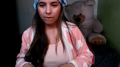 Snapshot of little__samantha_ chatting on 07/23/26, 12:02 Samantha. online show from 07/23/26, 12:02