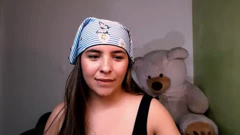 Snapshot of little__samantha_ chatting on 07/23/26, 01:58 Samantha. online show from 07/23/26, 01:58