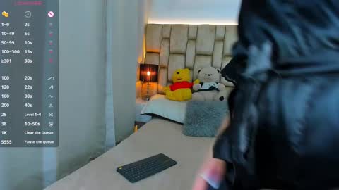 Snapshot of little__sophie18 chatting on 09/18/25, 08:44 Sophie ---- connected from 1400 to 2100 Colombia time online show from 09/18/25, 08:44