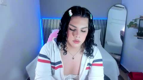 L I T T L E A L L I online show from 05/03/26, 12:38