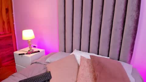 angelica online show from 02/25/26, 07:01