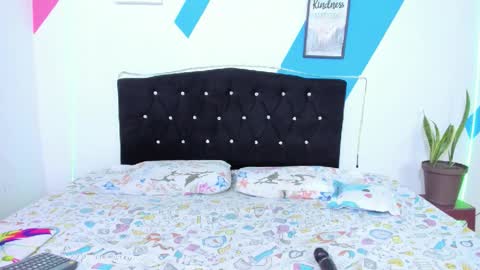 Snapshot of little_angelsky chatting on 11/13/25, 11:25 Michelle. online show from 11/13/25, 11:25