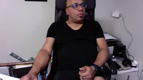 Snapshot of little_buddha chatting on 01/02/25, 09:07 Pure Black Power online show from 01/02/25, 09:07