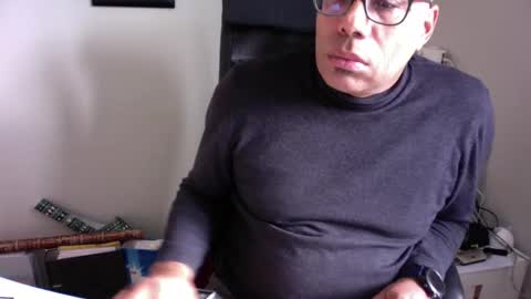 Snapshot of little_buddha chatting on 01/06/25, 11:18 Pure Black Power online show from 01/06/25, 11:18