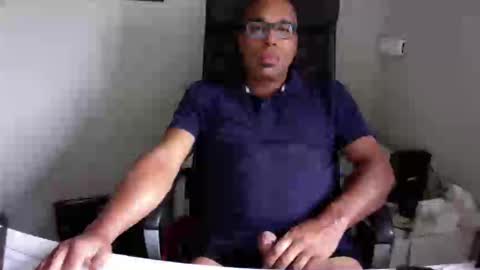 Snapshot of little_buddha chatting on 09/09/25, 08:03 Pure Black Power online show from 09/09/25, 08:03