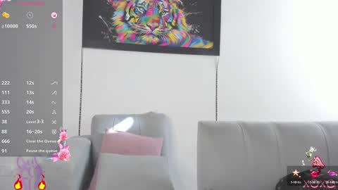 Snapshot of little_caro13 chatting on 12/29/24, 08:37 Independent model carolina online show from 12/29/24, 08:37