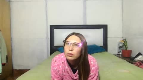 Diablita online show from 09/19/25, 10:49