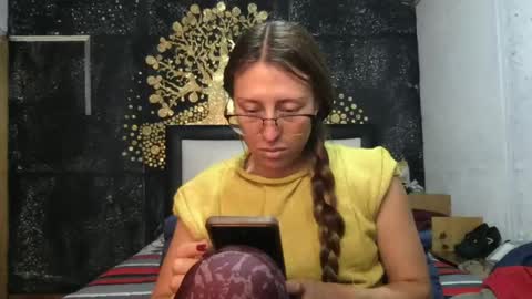 Snapshot of little_devil_diablita90 chatting on 07/20/26, 05:48 Diablita online show from 07/20/26, 05:48