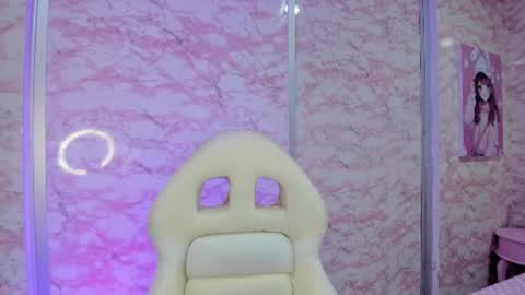 Snapshot of little_doll_4u chatting on 06/24/26, 10:14 ANNI online show from 06/24/26, 10:14