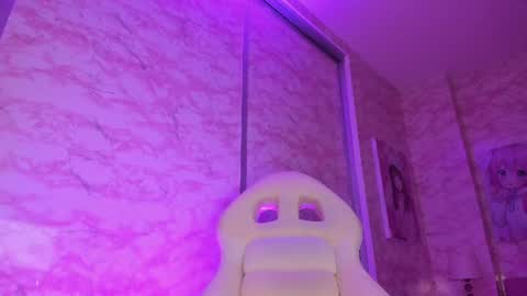 Snapshot of little_doll_4u chatting on 06/27/26, 12:22 ANNI online show from 06/27/26, 12:22