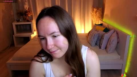 Snapshot of little_doll_meow chatting on 10/01/25, 03:01 Alexandra online show from 10/01/25, 03:01