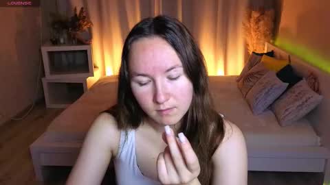 Snapshot of little_doll_meow chatting on 10/09/25, 02:53 Alexandra online show from 10/09/25, 02:53