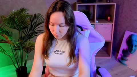 Snapshot of little_doll_meow chatting on 05/05/26, 01:57 Alexandra online show from 05/05/26, 01:57