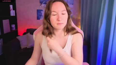 Snapshot of little_doll_meow chatting on 05/21/26, 01:56 Alexandra online show from 05/21/26, 01:56