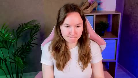 Snapshot of little_doll_meow chatting on 05/27/26, 02:08 Alexandra online show from 05/27/26, 02:08