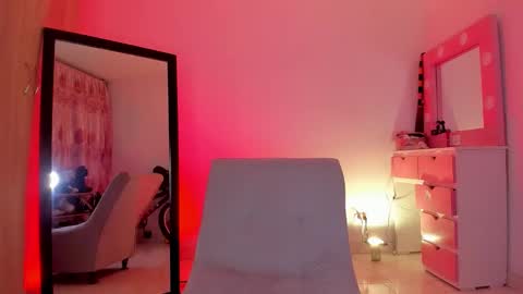 Emily online show from 09/30/25, 04:39