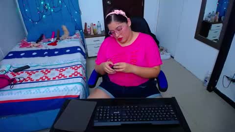 mai rojas online show from 02/11/25, 07:27