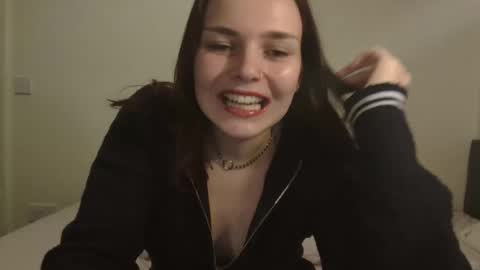 little_kinky_gal online show from 10/20/25, 07:47