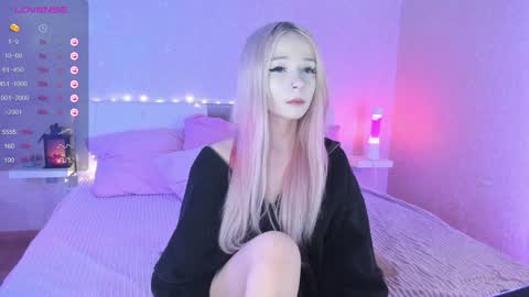 Snapshot of little_misaki chatting on 01/13/25, 11:27 Maria online show from 01/13/25, 11:27