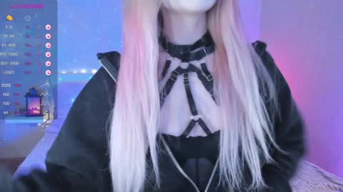 Snapshot of little_misaki chatting on 01/16/25, 10:44 Maria online show from 01/16/25, 10:44