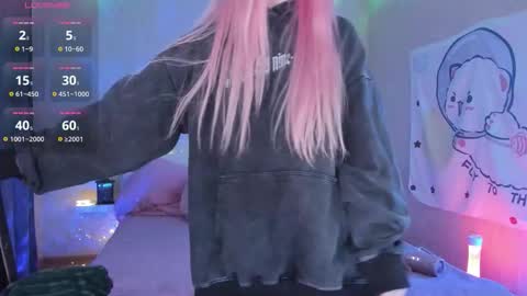 Snapshot of little_misaki chatting on 10/17/25, 09:50 Maria online show from 10/17/25, 09:50