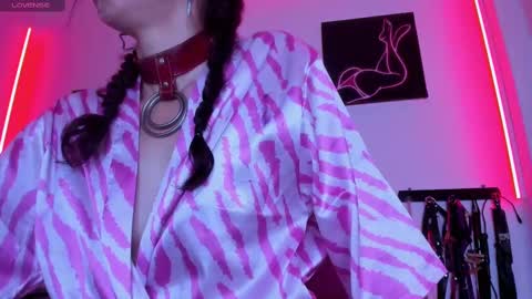 Snapshot of little_nauughty2 chatting on 03/02/25, 10:38 Little Nauughty2 online show from 03/02/25, 10:38