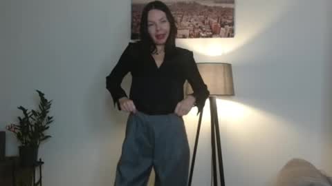 Nicole online show from 10/02/25, 07:21