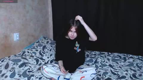 Alice.. online show from 10/05/25, 03:21